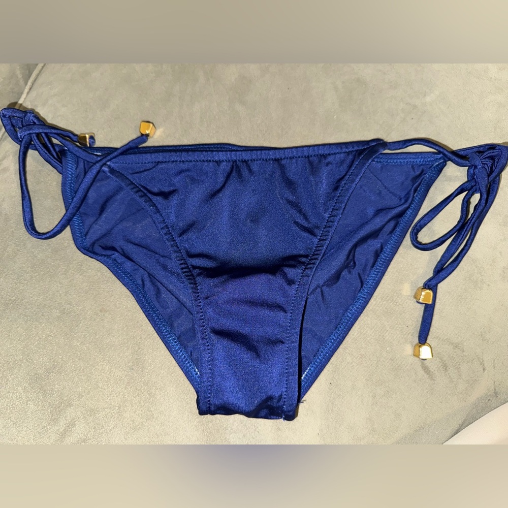 Venus striking bikini bottom size 6 blue
